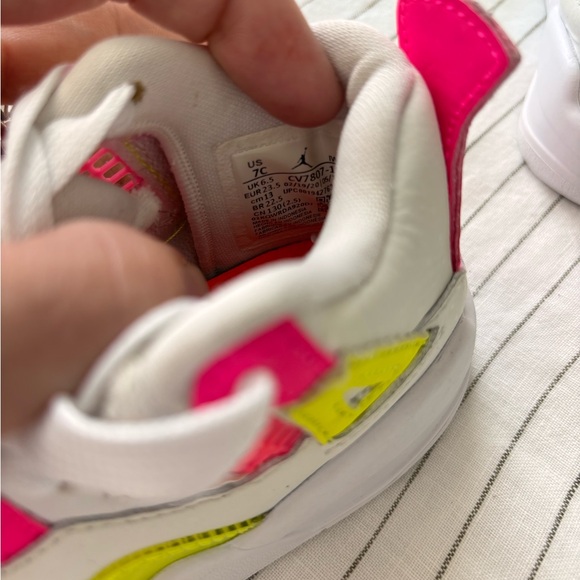Nike Air Jordan 4 Retro Lemon Venom Pink toddler 7c - Picture 6 of 8